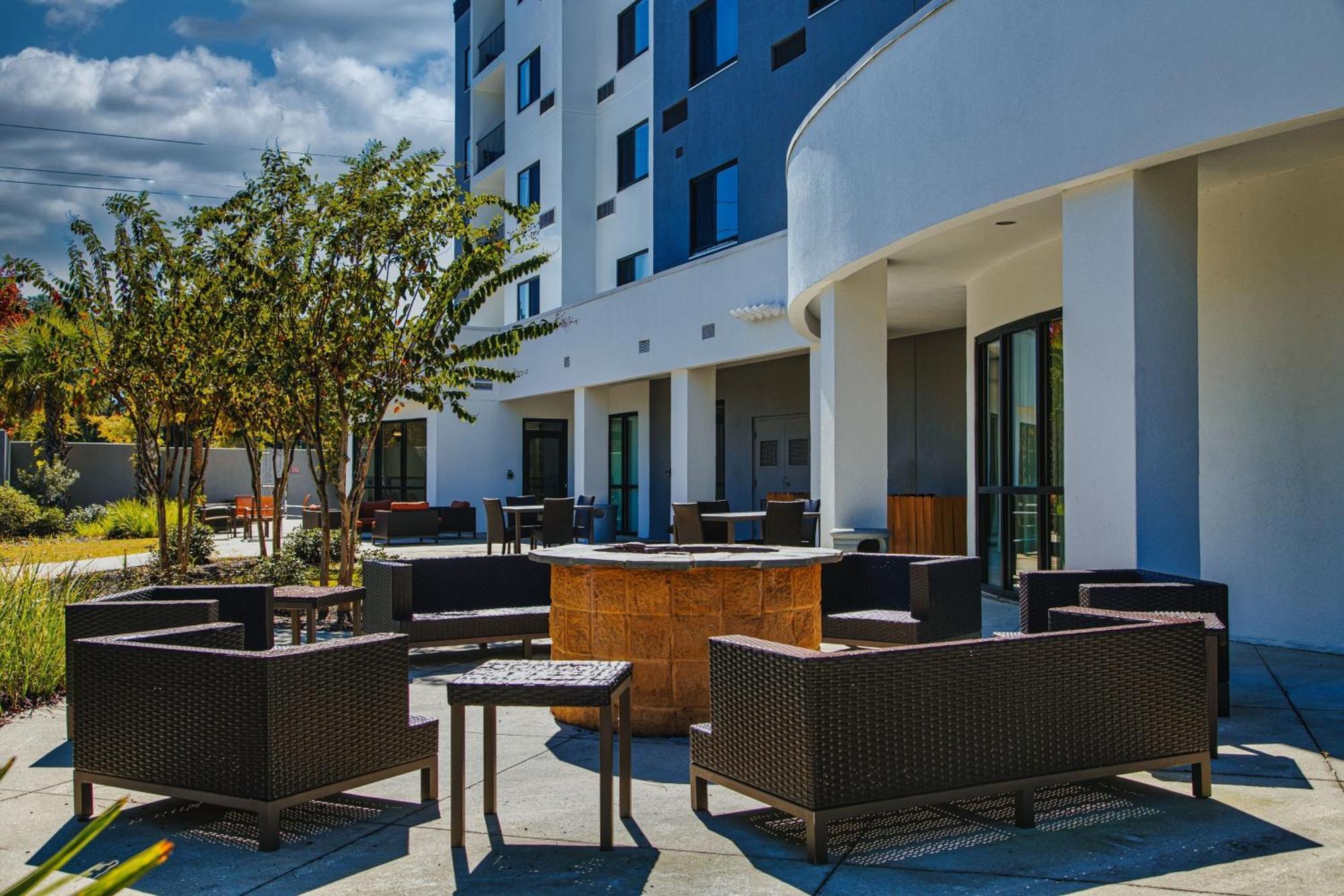 Courtyard Biloxi North/D'Iberville Exterior photo